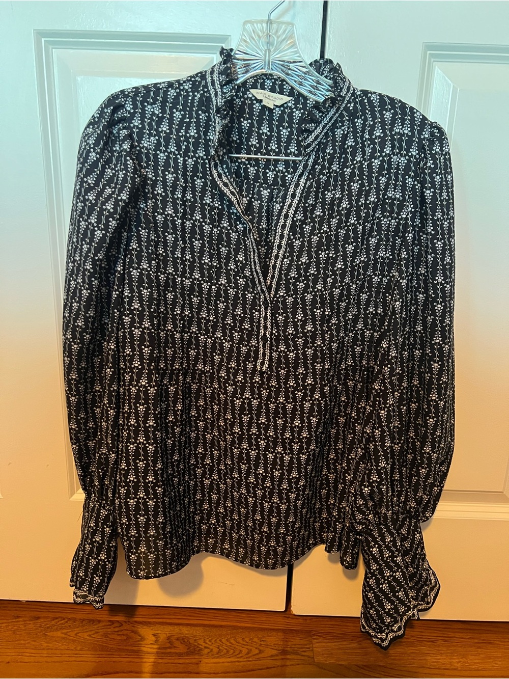 Max Studio Black Floral Print Long-Sleeve V-Neck Blouse